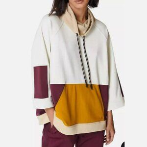 SWEATY BETTY Mix It Up Colorblock Sweatshirt in Lily White Sporty